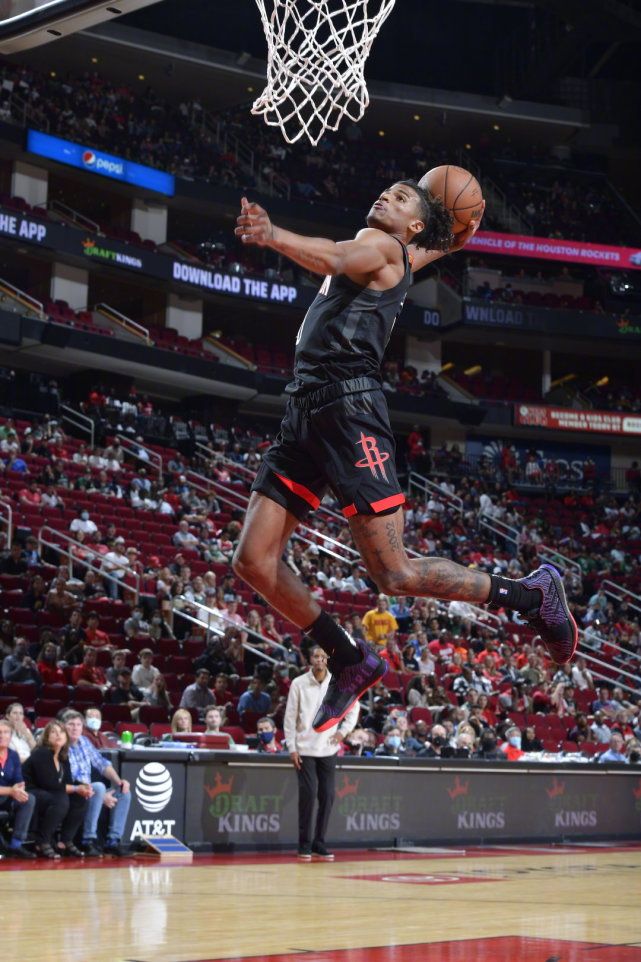 芝加哥公牛训练开放日；今夜再遭质疑引欢呼；NBA总决赛在即；年轻球员得到机会的简单介绍-开云APP下载