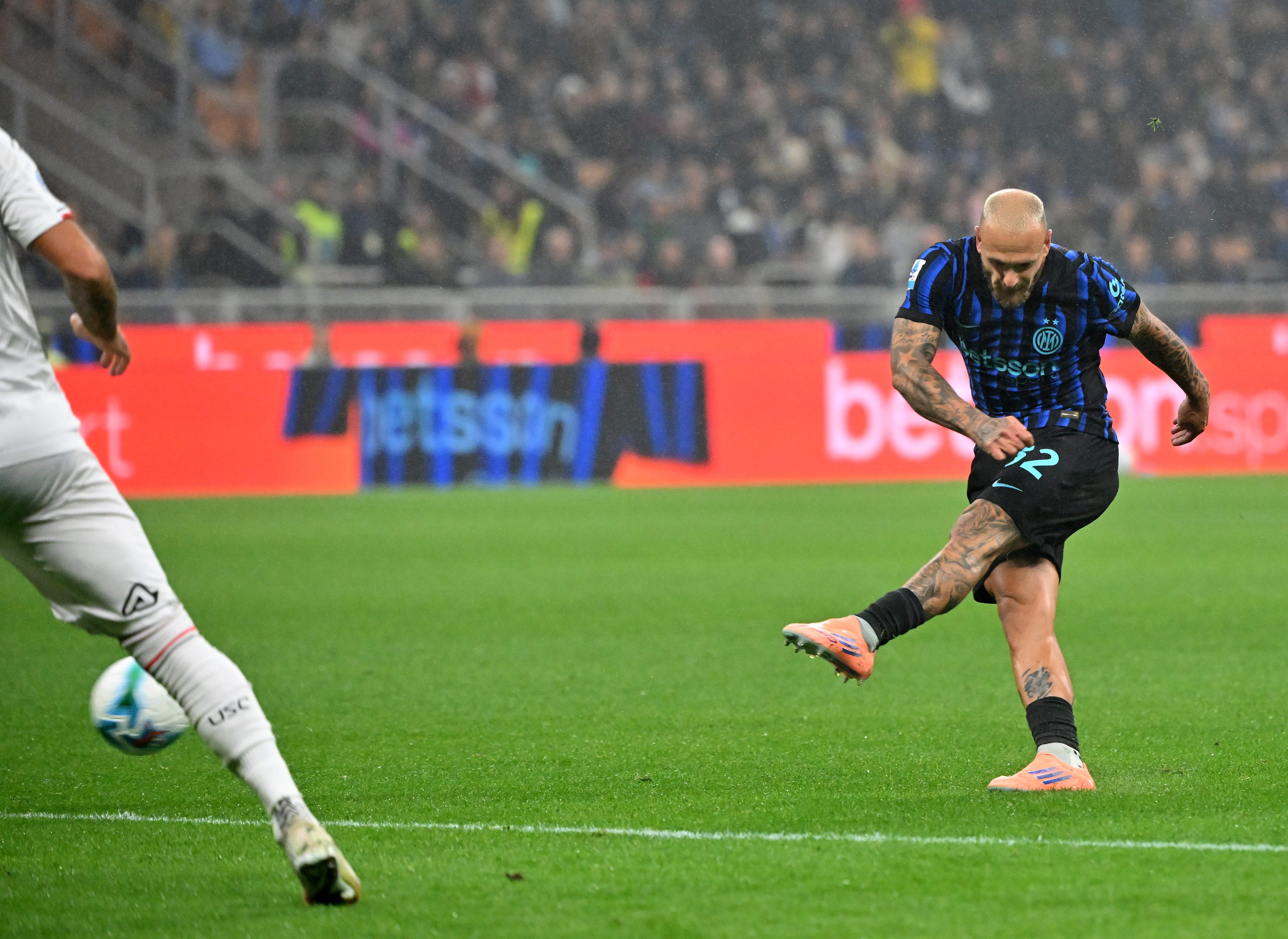 AC米兰发布备战花絮；窗口期强势反弹；NBA总决赛任务艰巨；控场能力受关注(ac米兰最新动态)-开云体育入口